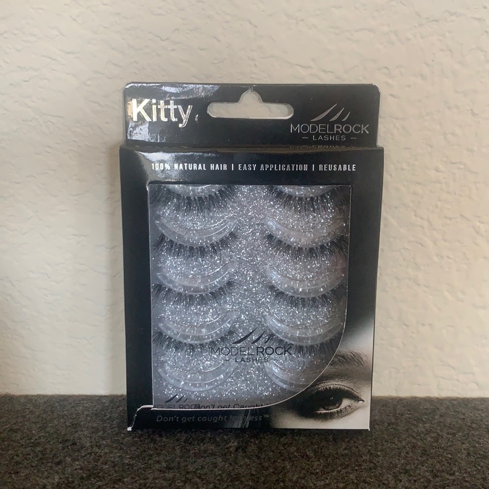 ModelRock Kitty Strip Lashes 4 Pair